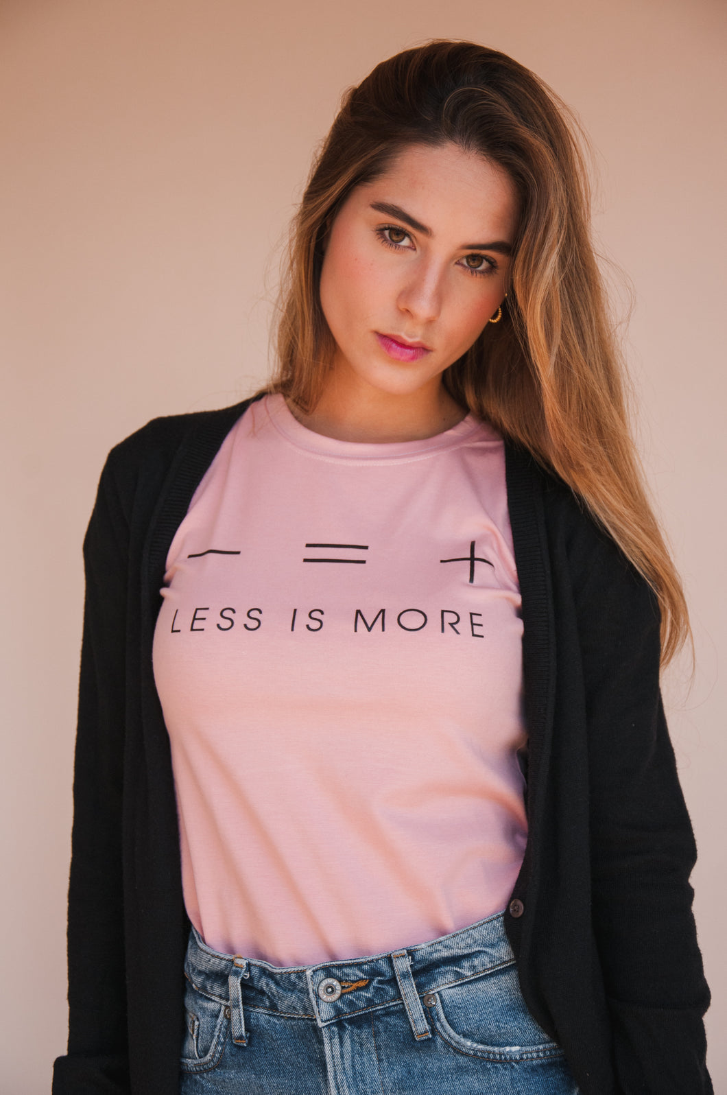 Less is More T-Shirt Light Pink